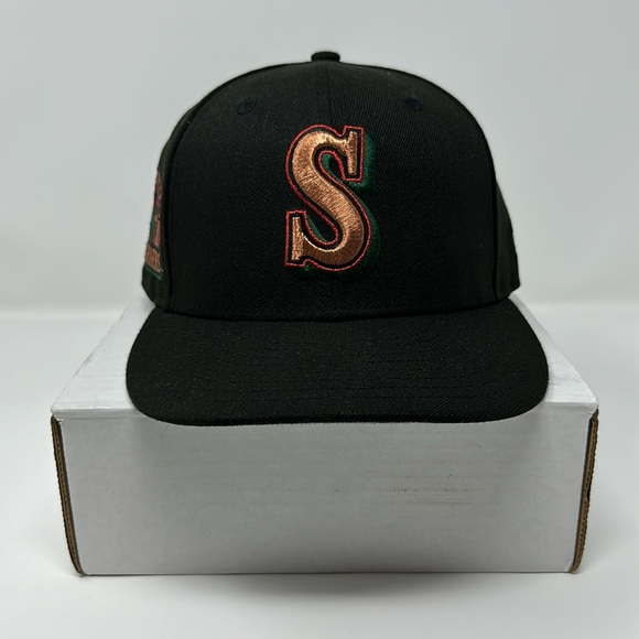 Topperz EU Seattle Mariners “Sonics” Crossover Fitted Hat Size 7 3/8 - Picture 2 of 6